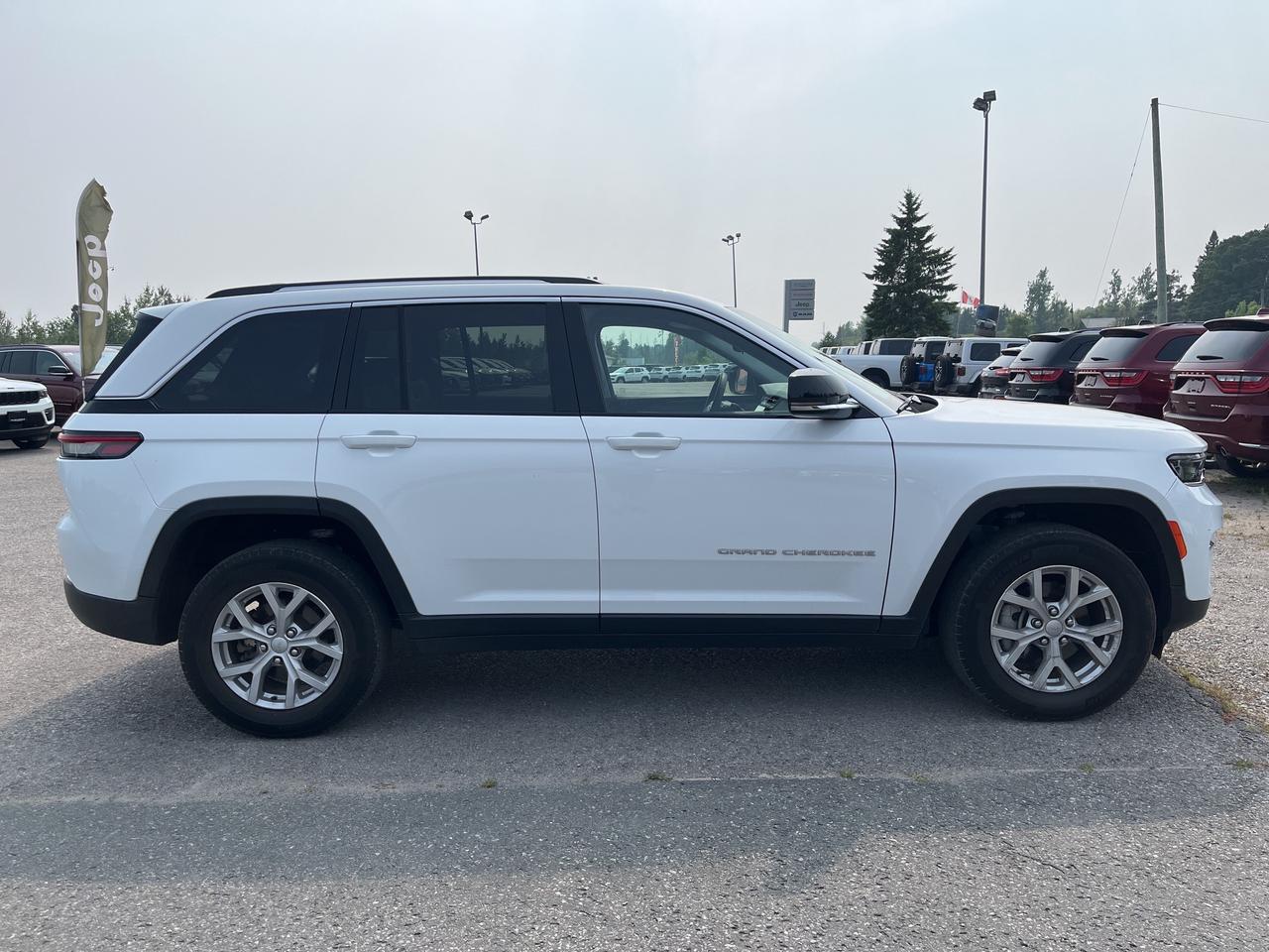 2023 Jeep Grand Cherokee Limited - Htd Leather/Wheel - Adaptive Cruise Photo