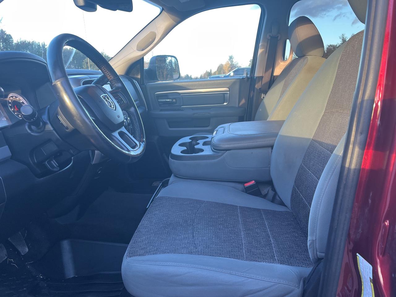 2018 RAM 2500 SLT - Htd Seats/Wheel - Tow Pkg Photo