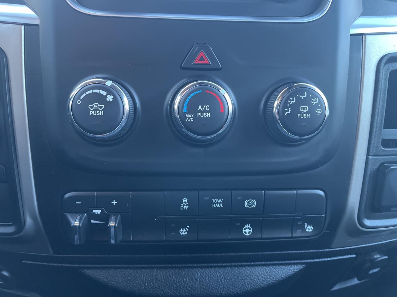 2018 RAM 2500 SLT - Htd Seats/Wheel - Tow Pkg Photo