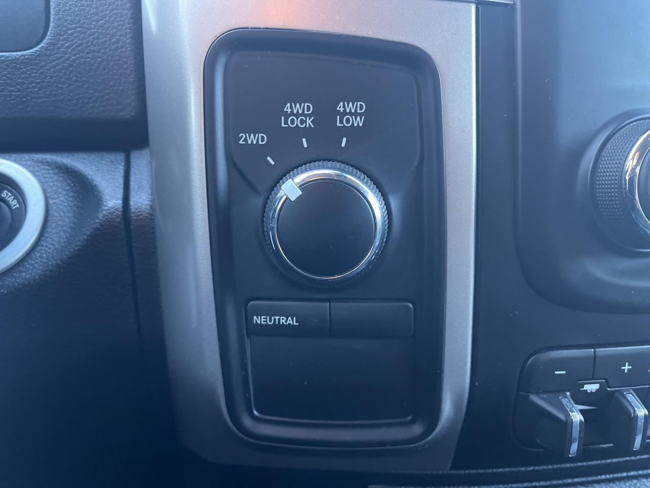 2018 RAM 2500 SLT - Htd Seats/Wheel - Tow Pkg Photo