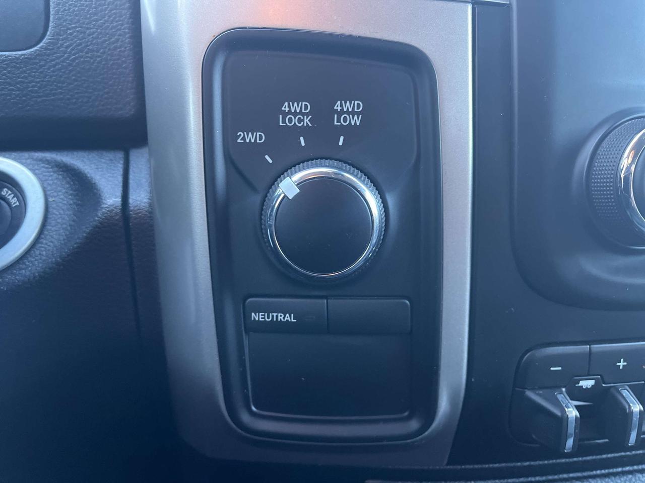 2018 RAM 2500 SLT - Htd Seats/Wheel - Tow Pkg Photo