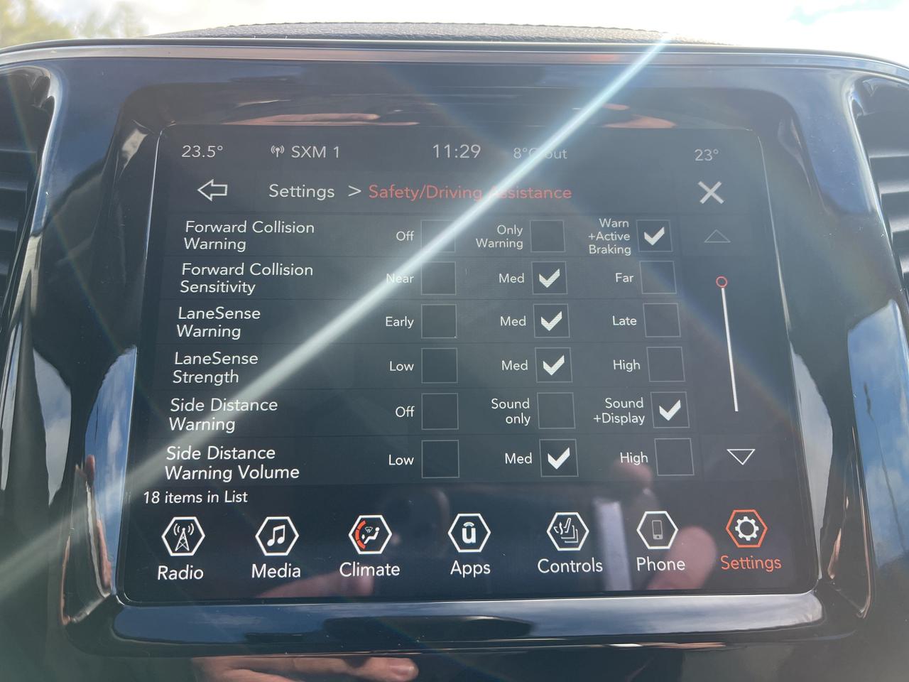 2022 Jeep Cherokee Limited - Pano Sunroof - Htd Leather/Wheel Photo