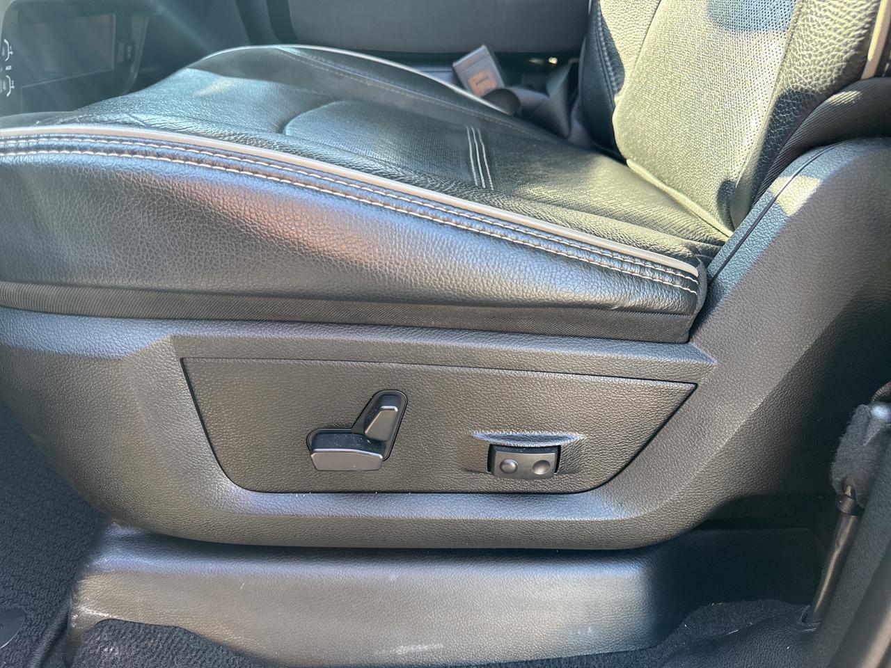 2023 RAM 2500 Laramie - Htd/Vtd Leather - Tow Pkg Photo