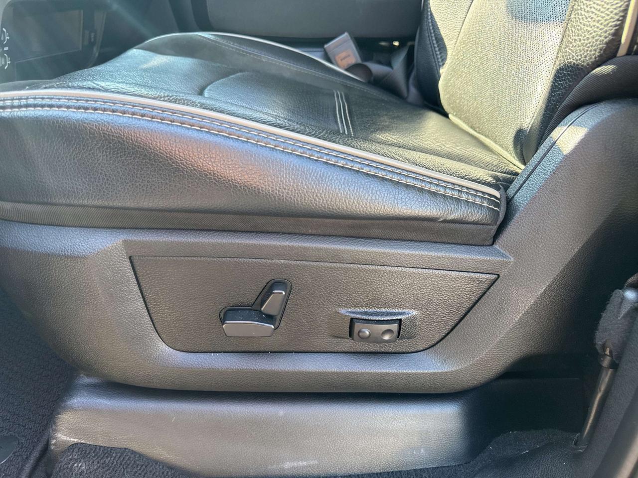 2023 RAM 2500 Laramie - Htd/Vtd Leather - Tow Pkg Photo