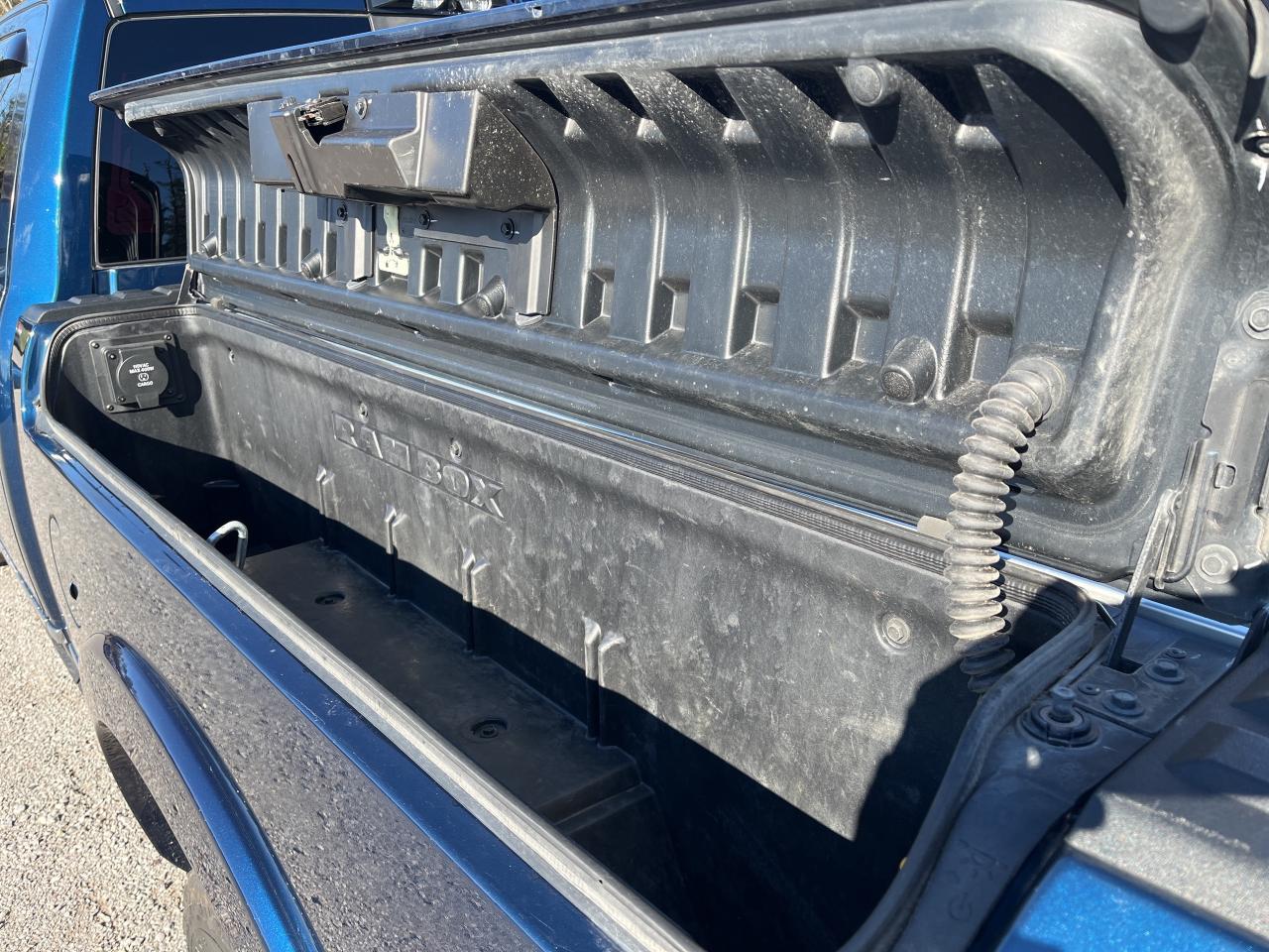 2023 RAM 3500 Limited - Sunroof - Tow Pkg Photo