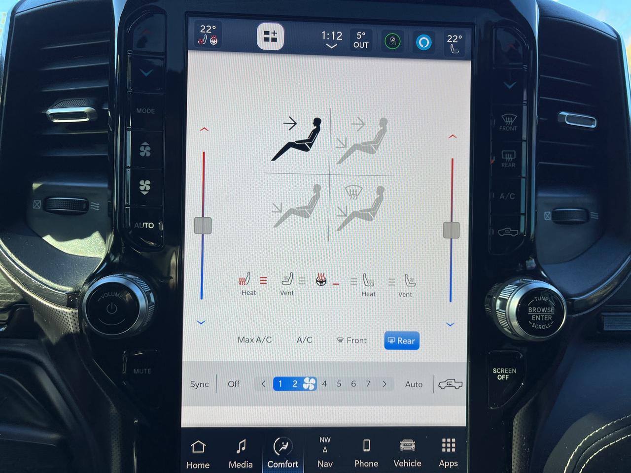 2023 RAM 3500 Limited - Sunroof - Tow Pkg Photo