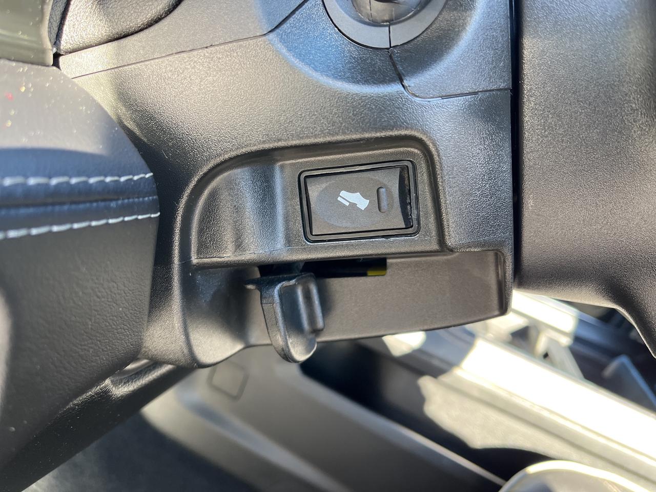 2023 RAM 3500 Limited - Sunroof - Tow Pkg Photo