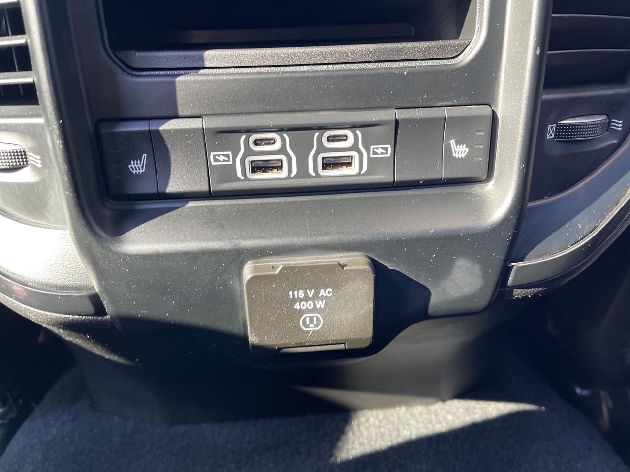 2023 RAM 3500 Limited - Sunroof - Tow Pkg Photo