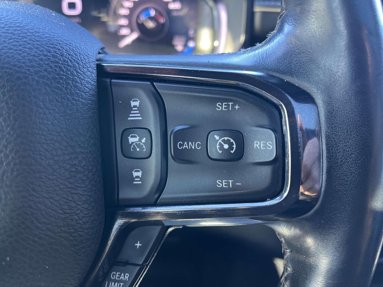 2023 RAM 3500 Limited - Sunroof - Tow Pkg Photo