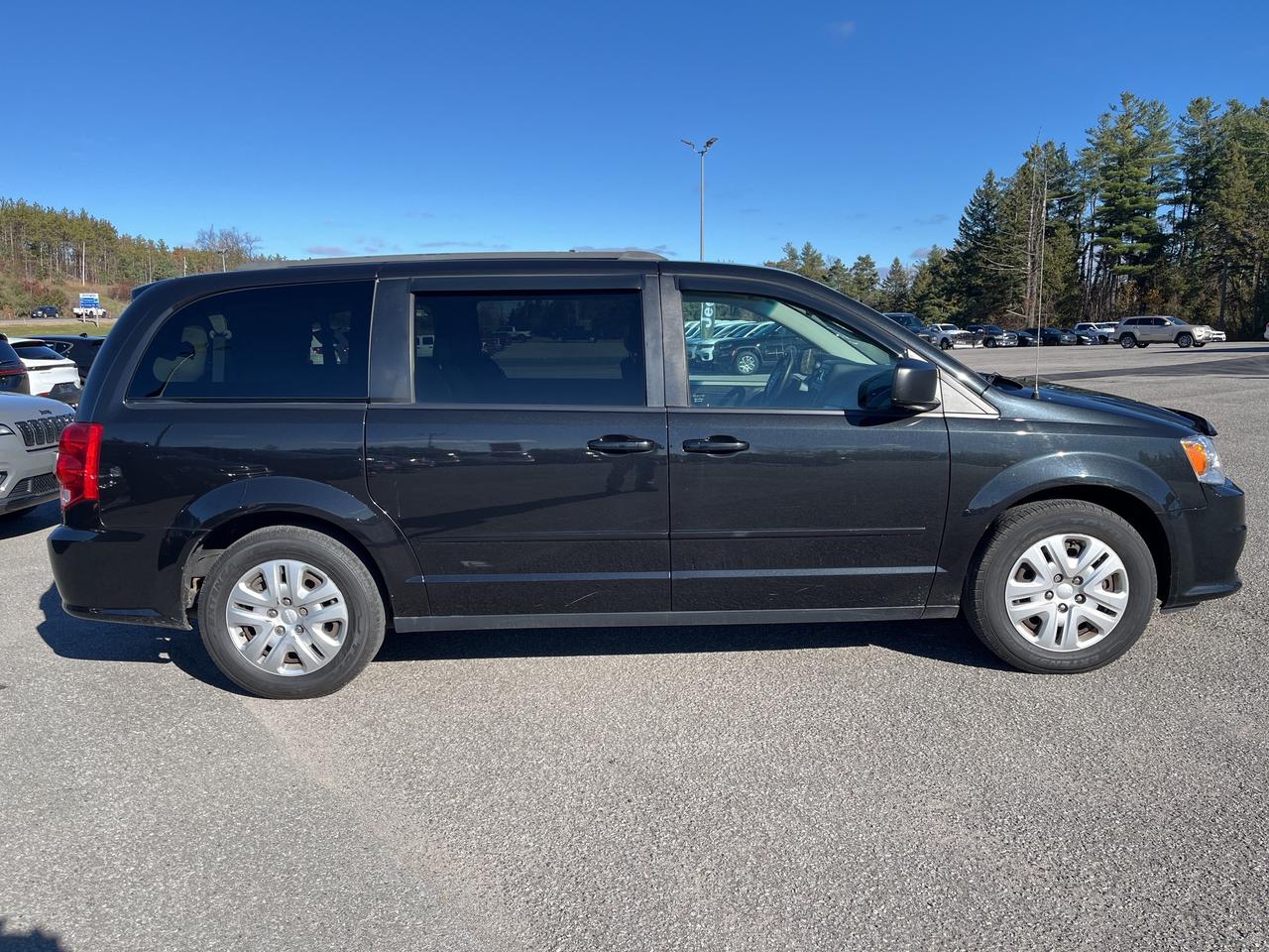 2016 Dodge Grand Caravan SXT - Cruise - Sto ‘N’ Go Photo