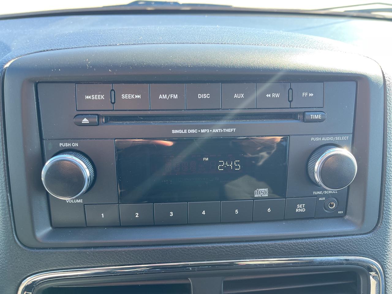 2016 Dodge Grand Caravan Canada Value Package - Power Rear Windows - Cruise Photo4