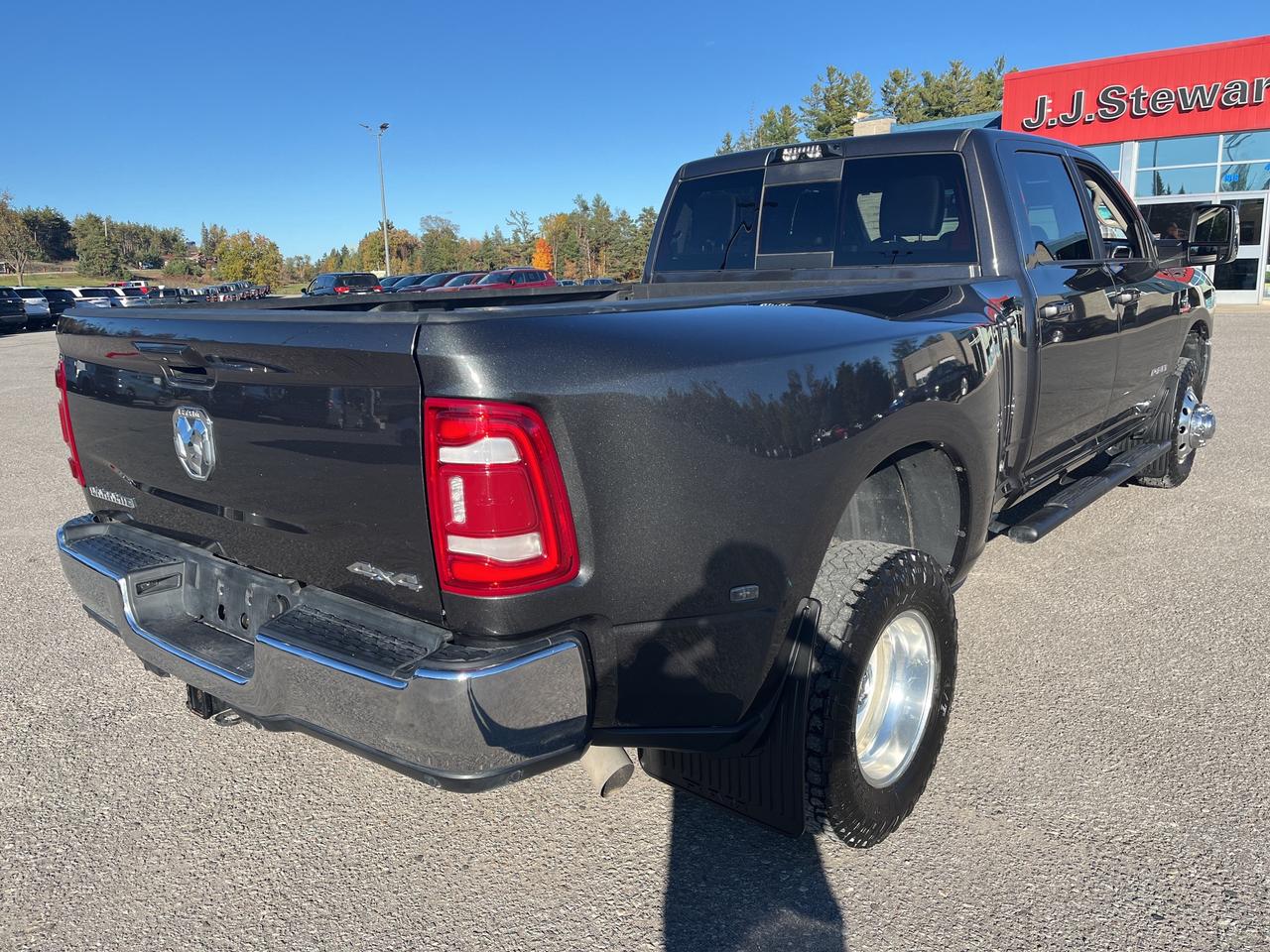 2024 RAM 3500 Laramie - Htd/Vtd Leather - Tow Pkg Photo