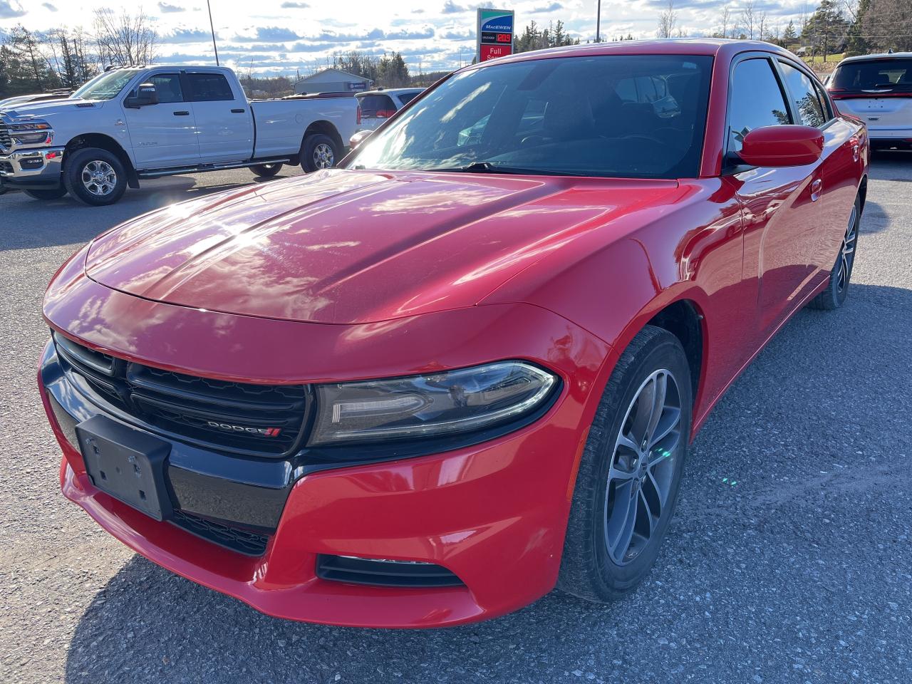 2019 Dodge Charger SXT - Sunroof - Htd/Vtd Leather - AWD Photo