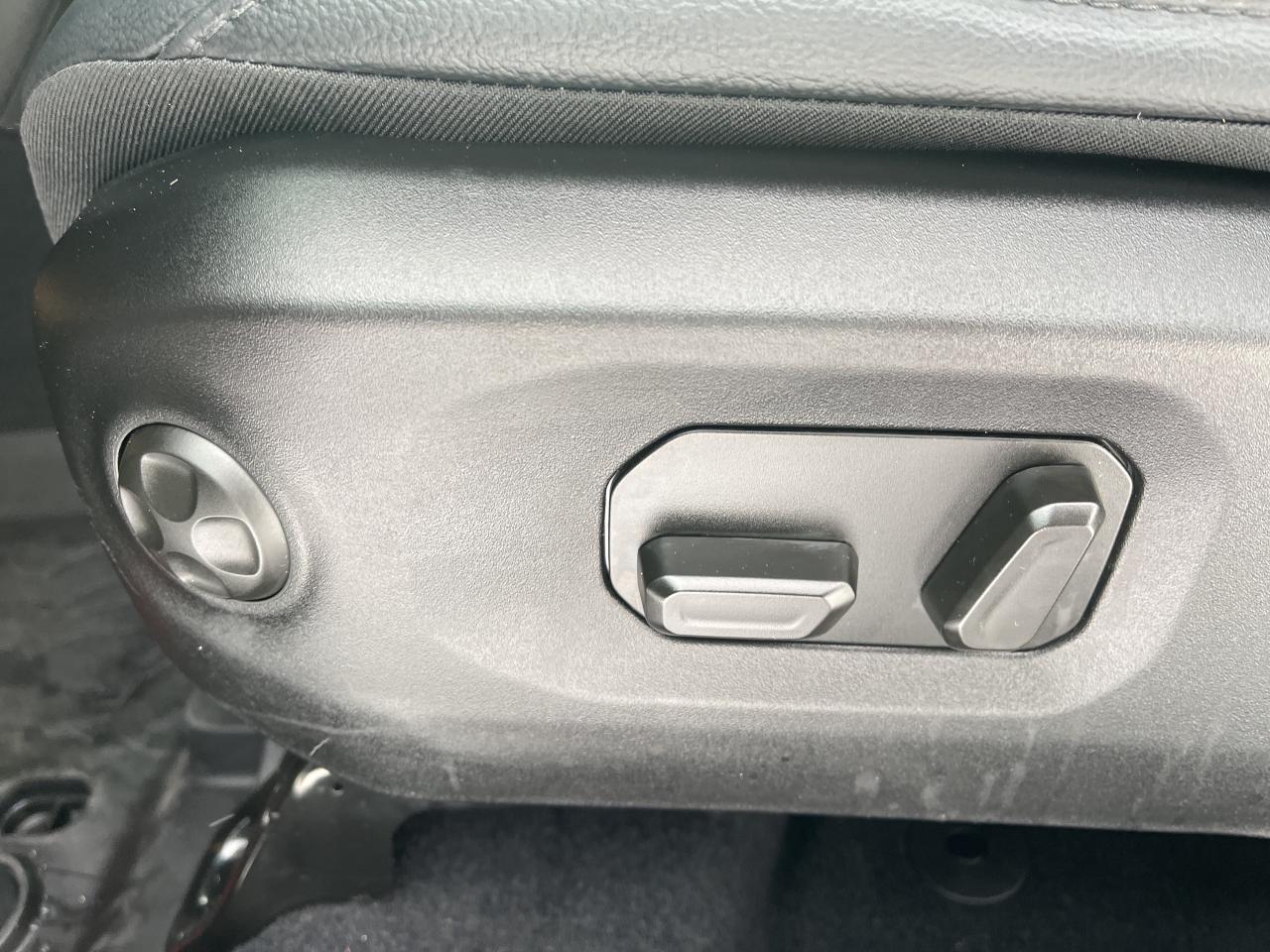 2025 Jeep Wrangler Sahara - Htd Leather/Wheel - Adaptive Cruise Photo