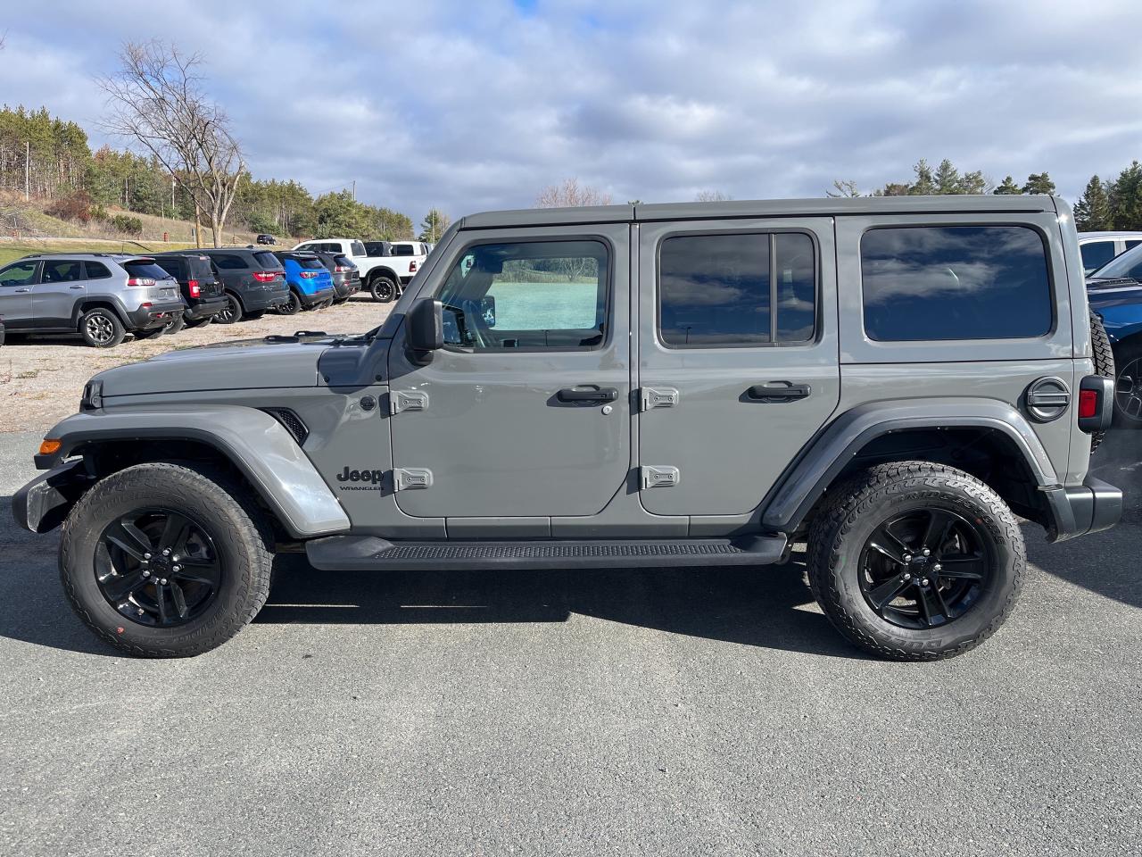 2023 Jeep Wrangler Sahara Altitude - Nav - Htd Leather/Wheel Photo