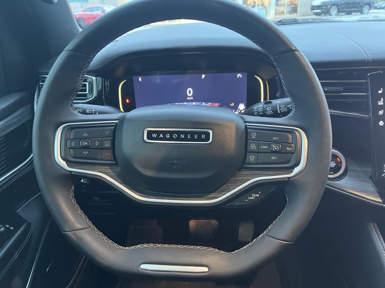 2023 Jeep Wagoneer Series III - Nav - Adaptive Cruise Photo