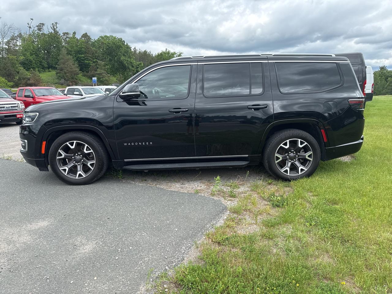 2023 Jeep Wagoneer Series III - Nav - Adaptive Cruise Photo