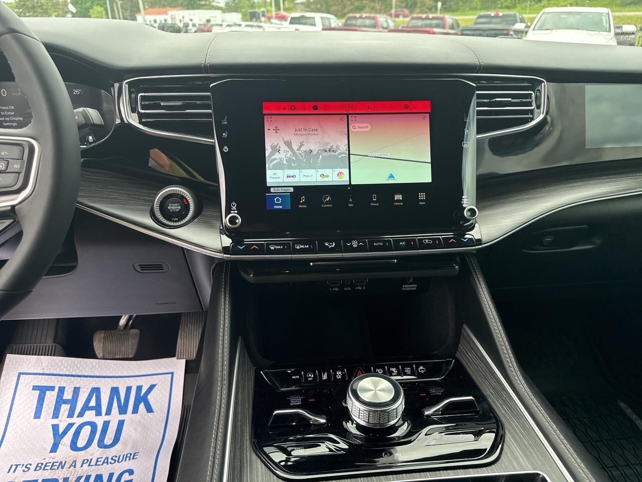 2023 Jeep Wagoneer Series III - Nav - Adaptive Cruise Photo