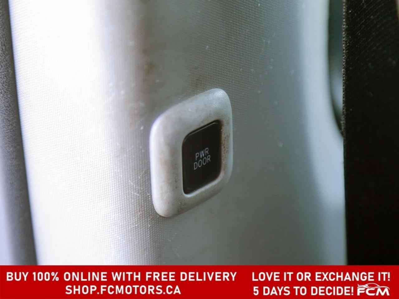 2016 Toyota Sienna SE ~AUTOMATIC, FULLY CERTIFIED WITH WARRANTY!!!!~ Photo