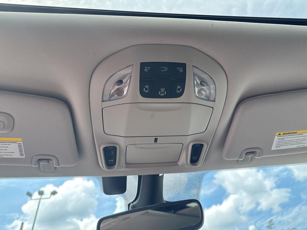 2022 Chrysler Pacifica Limited - Pano Sunroof - Rear Entertainment Photo