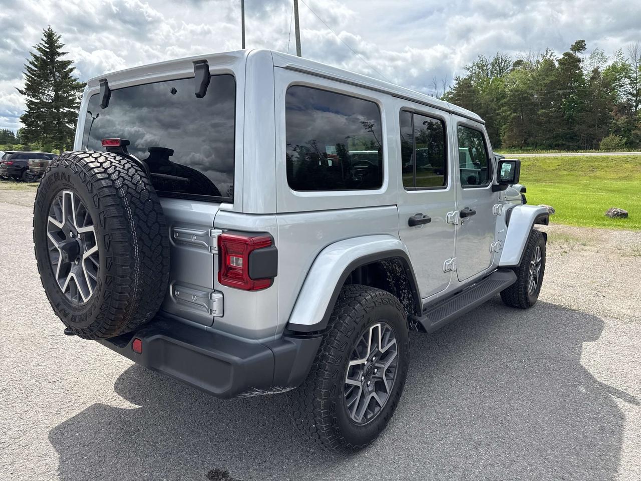 2024 Jeep Wrangler Sahara - Htd Seats/Wheel - Adaptive Cruise Photo