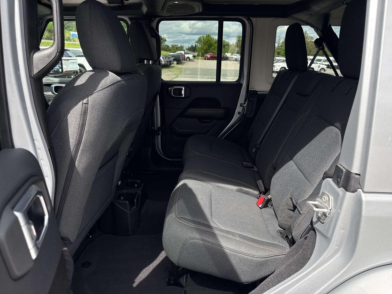 2024 Jeep Wrangler Sahara - Htd Seats/Wheel - Adaptive Cruise Photo