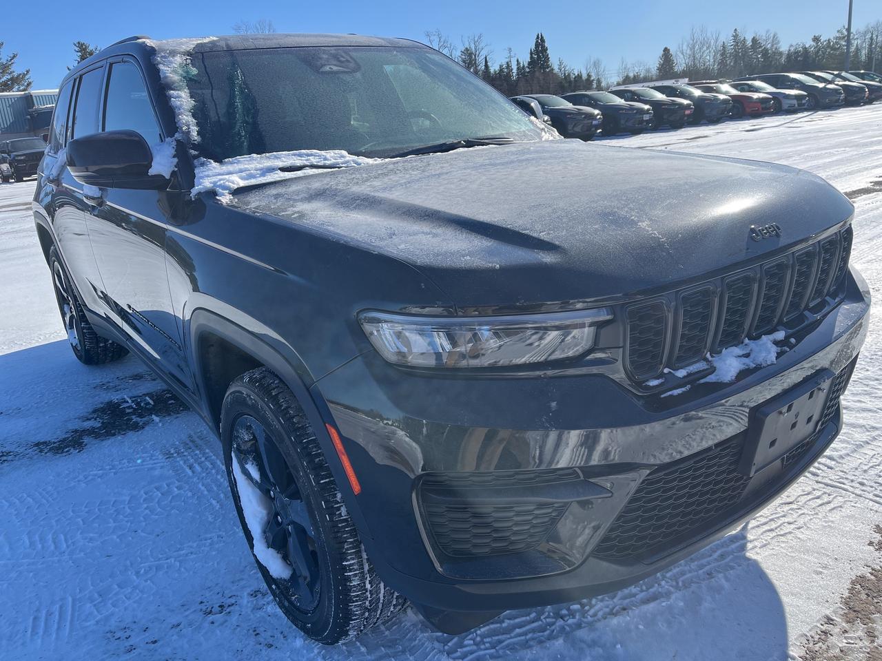 2024 Jeep Grand Cherokee Altitude - Sunroof - Adaptive Cruise Photo