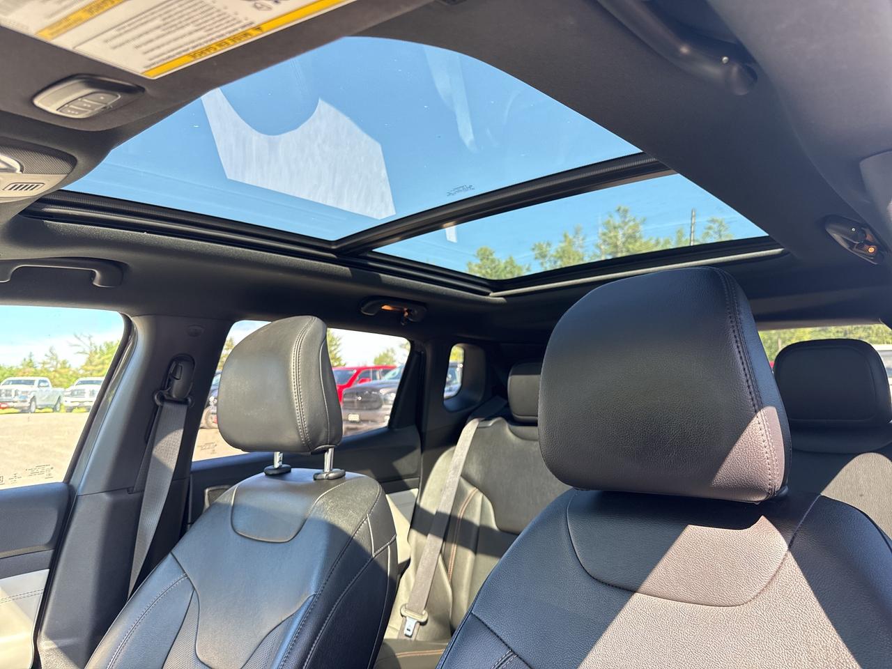 2023 Jeep Compass Limited - Pano Sunroof - Htd Leather/Wheel Photo