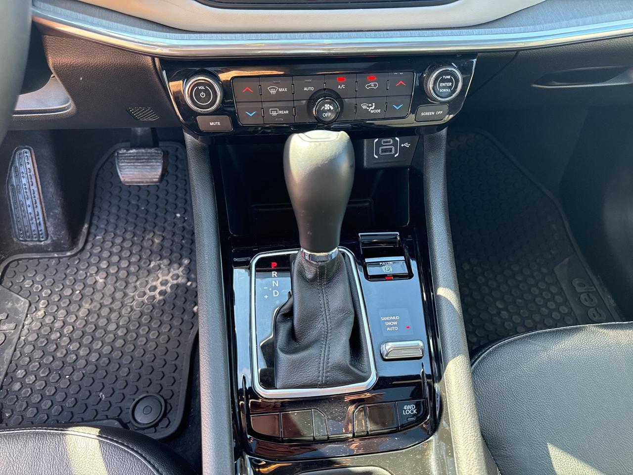 2023 Jeep Compass Limited - Pano Sunroof - Htd Leather/Wheel Photo