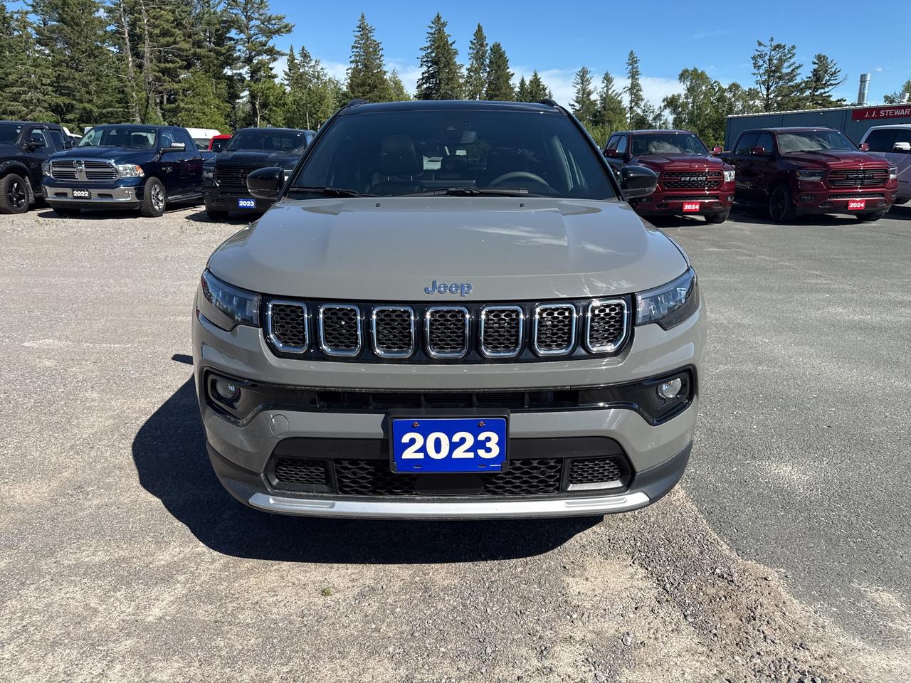 2023 Jeep Compass Limited - Pano Sunroof - Htd Leather/Wheel Photo