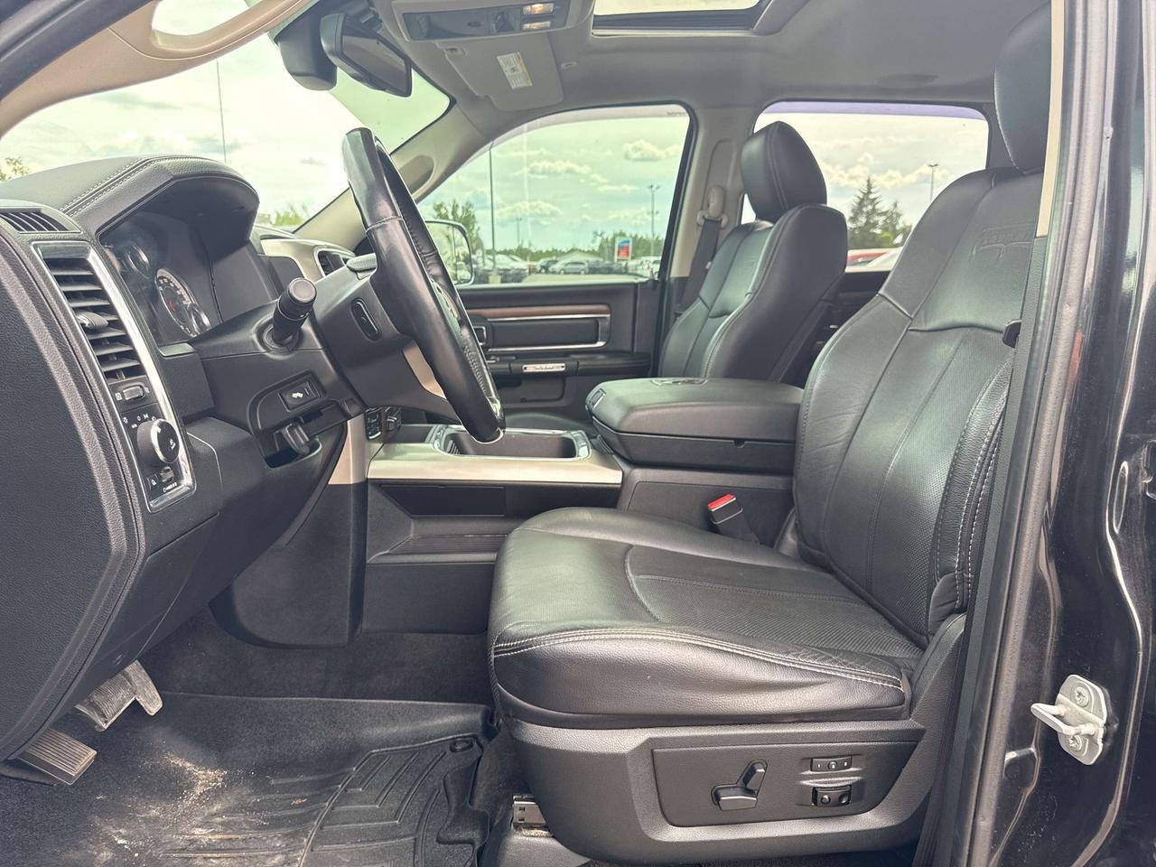 2017 RAM 1500 Laramie - Sunroof - Tow Pkg Photo