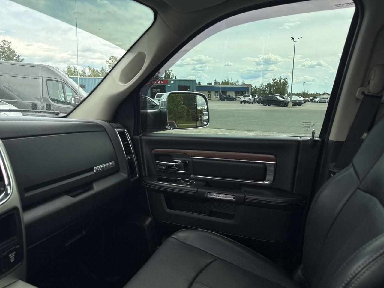 2017 RAM 1500 Laramie - Sunroof - Tow Pkg Photo