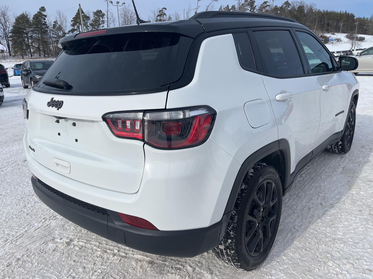 2024 Jeep Compass Altitude - Nav - Lane Departure Warning Photo