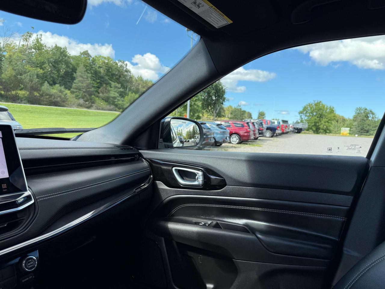 2024 Jeep Compass Altitude - Nav - Lane Departure Warning Photo