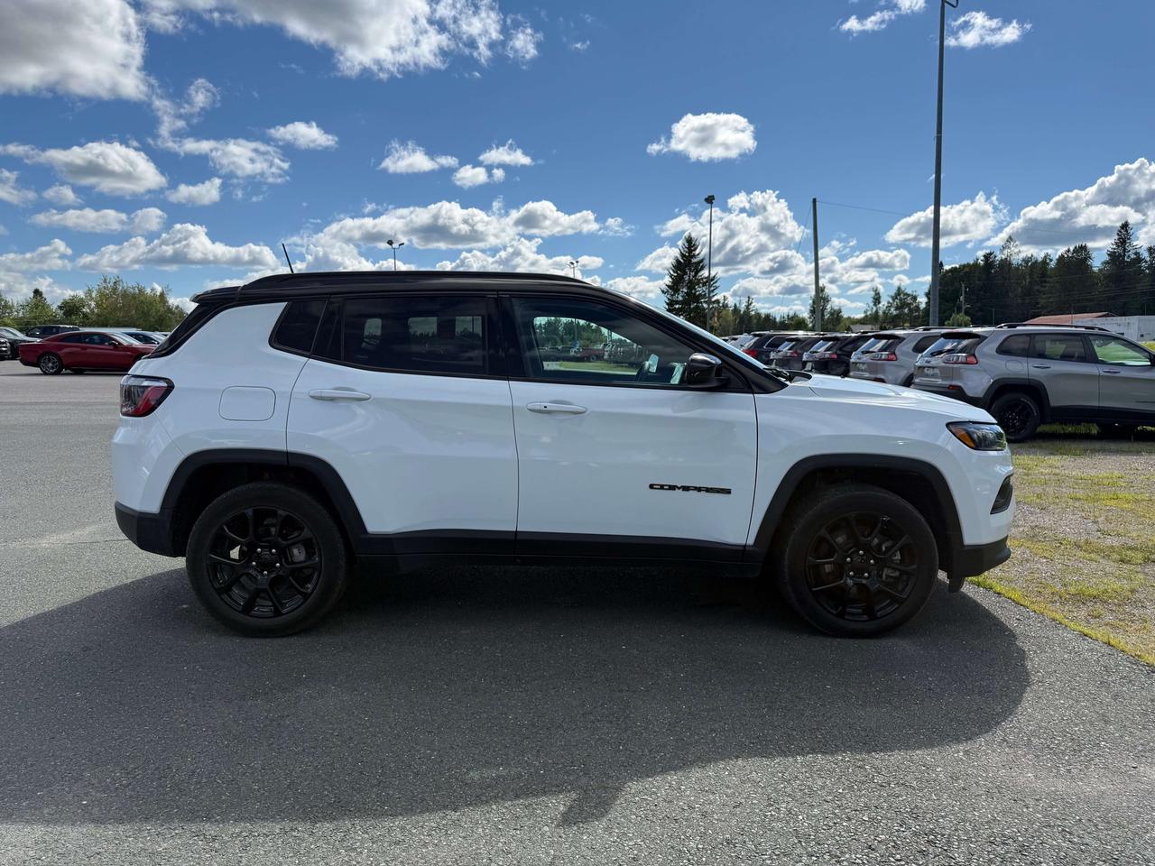 2024 Jeep Compass Altitude - Nav - Lane Departure Warning Photo