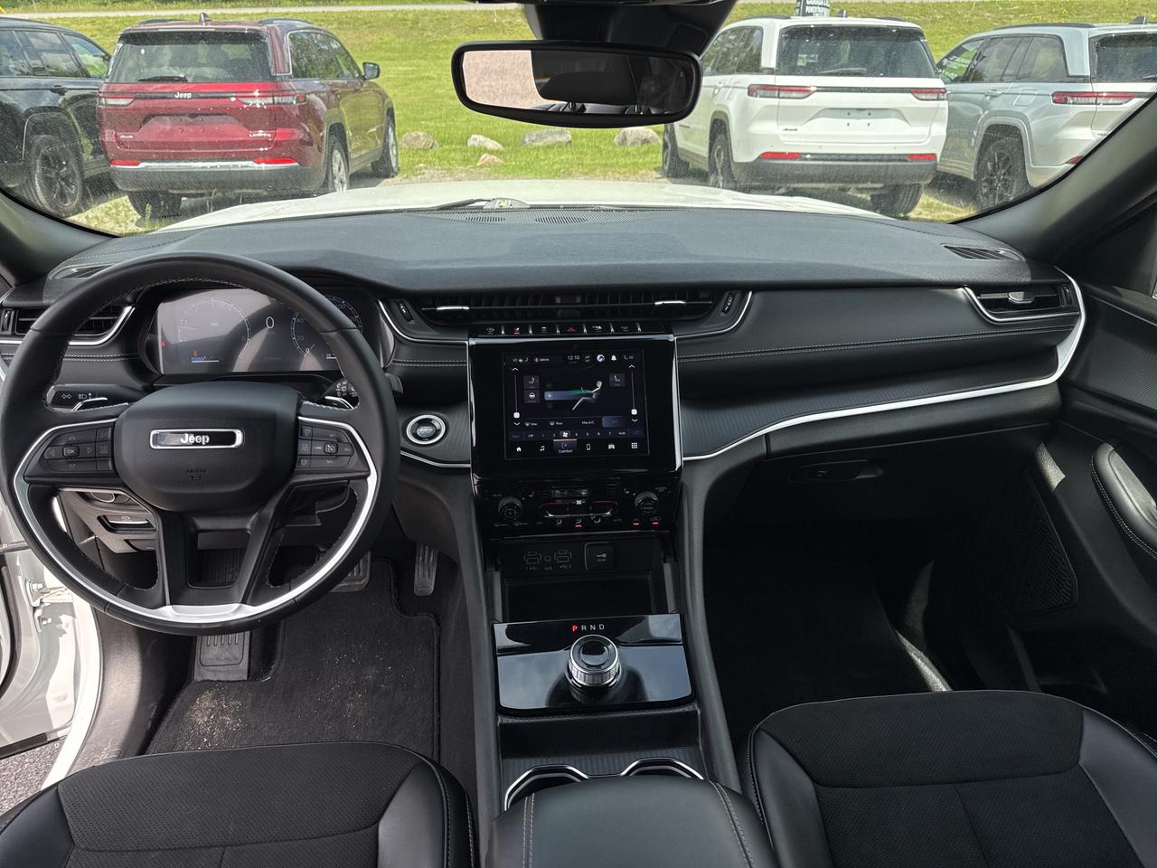 2024 Jeep Grand Cherokee Altitude - Htd Seats/Wheel - Adaptive Cruise Photo