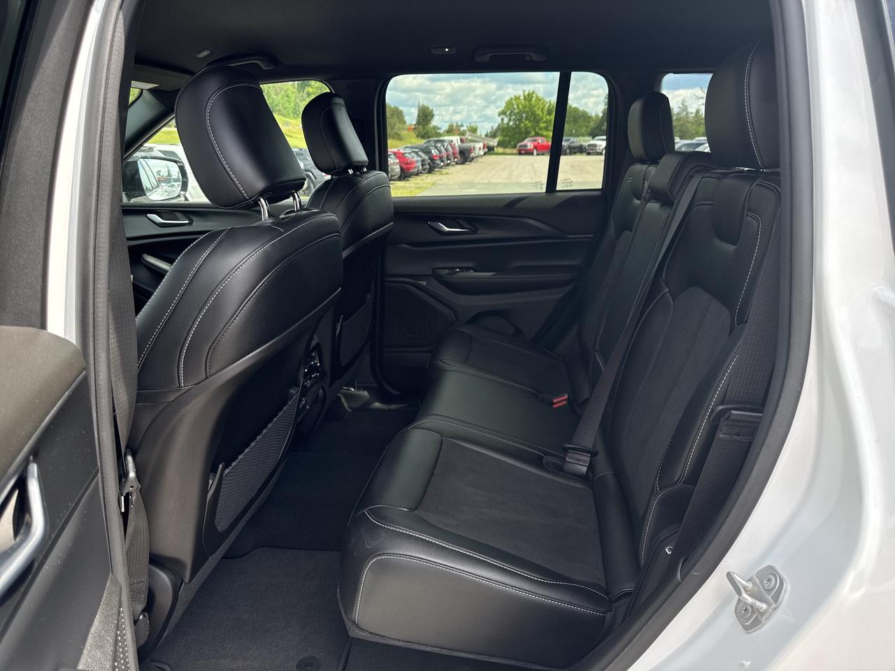 2024 Jeep Grand Cherokee Altitude - Htd Seats/Wheel - Adaptive Cruise Photo