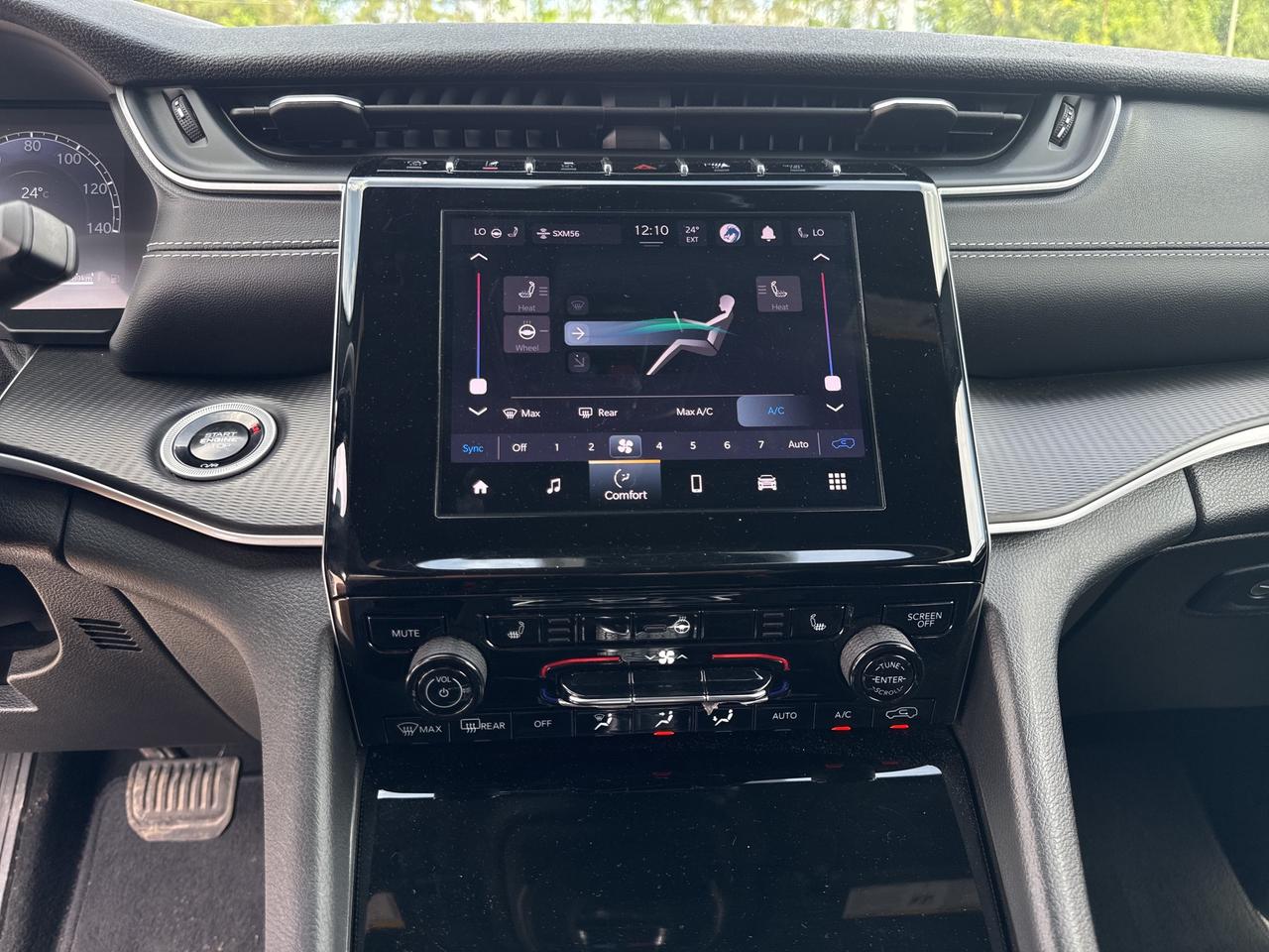 2024 Jeep Grand Cherokee Altitude - Htd Seats/Wheel - Adaptive Cruise Photo