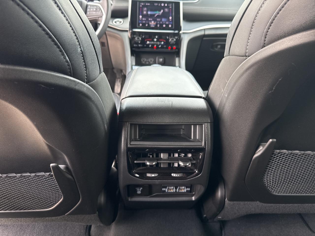 2024 Jeep Grand Cherokee Altitude - Htd Seats/Wheel - Adaptive Cruise Photo