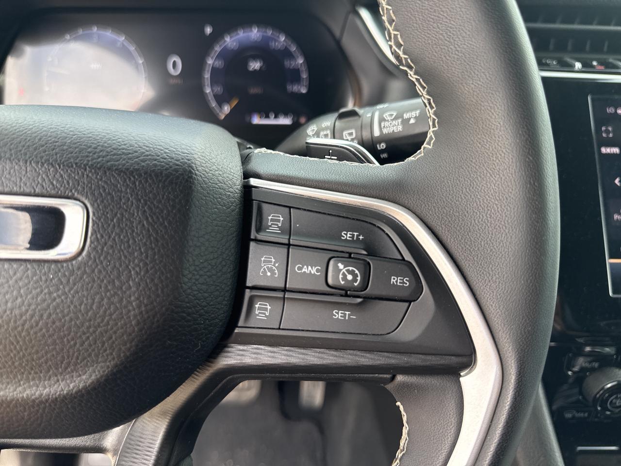 2024 Jeep Grand Cherokee Altitude - Htd Seats/Wheel - Adaptive Cruise Photo