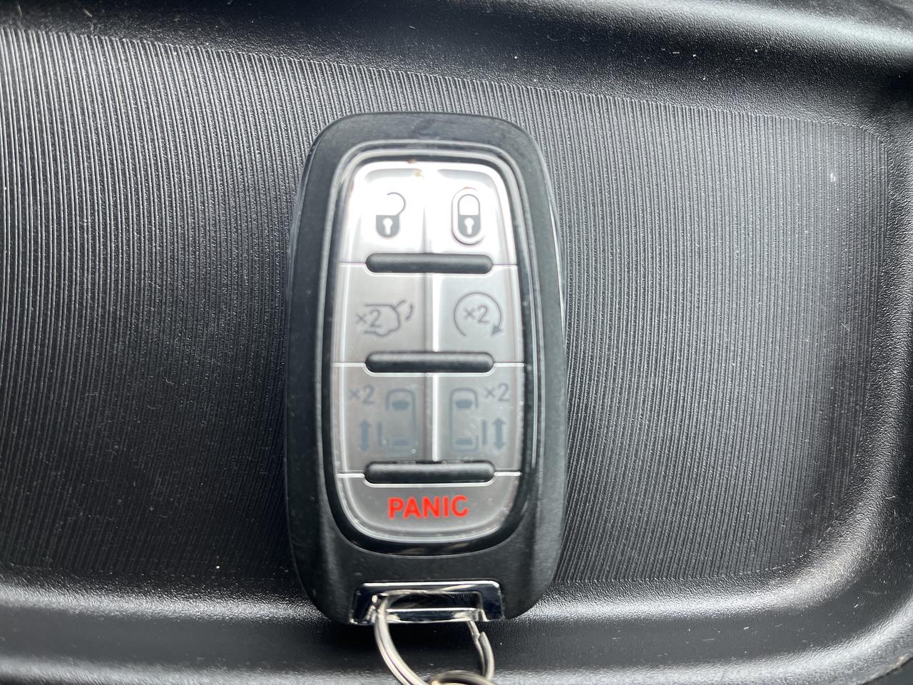 2018 Chrysler Pacifica Touring Plus - Nav - Remote Start Photo