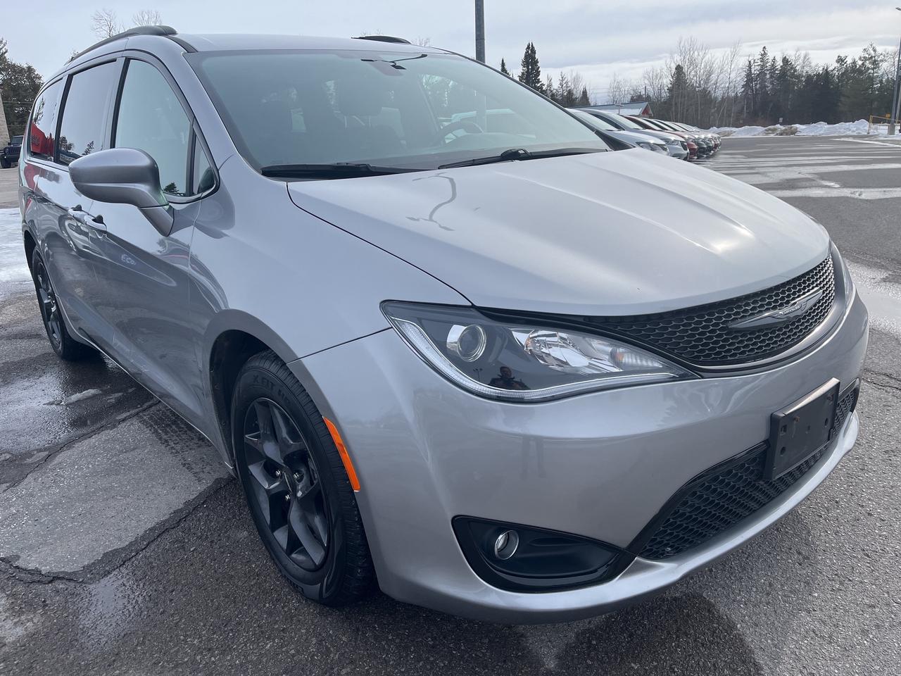 2018 Chrysler Pacifica Touring Plus - Nav - Remote Start Photo