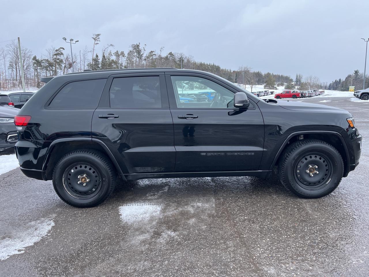 2021 Jeep Grand Cherokee 80th Anniversary Edition - Sunroof - Htd Leather/W Photo