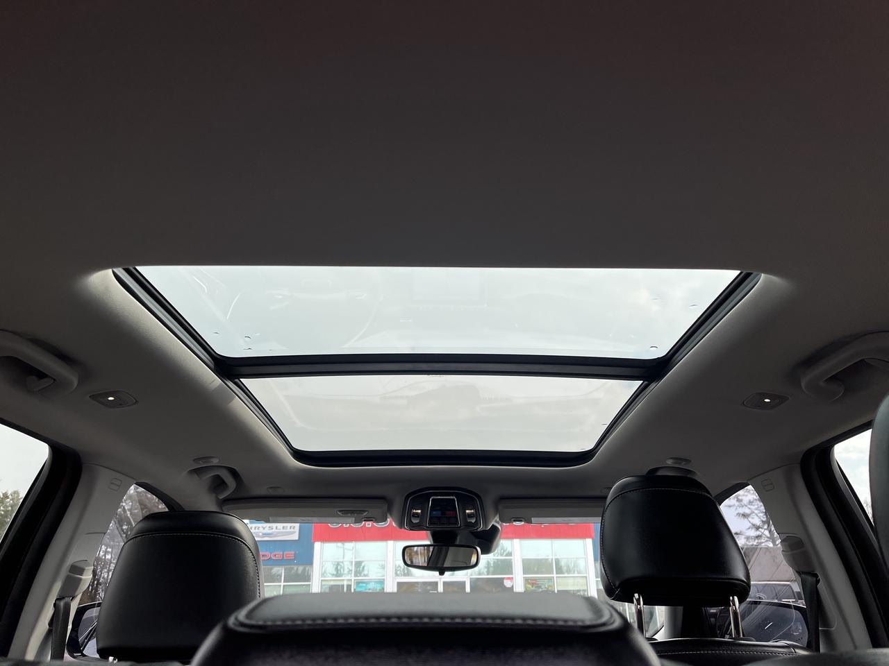2022 Jeep Grand Cherokee Limited - Pano Sunroof - Nav Photo3