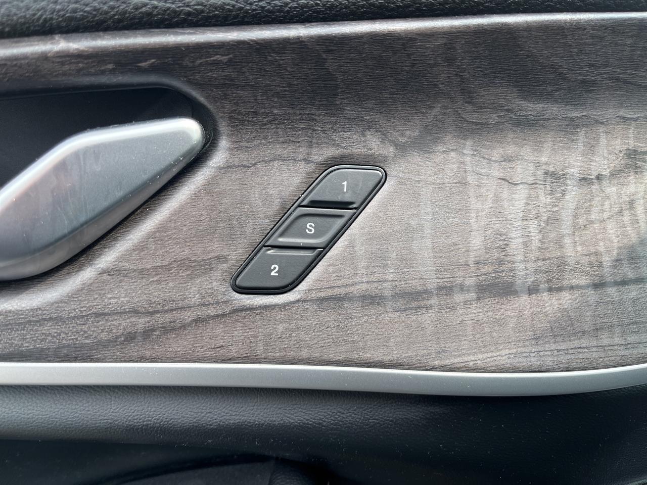 2022 Jeep Grand Cherokee Limited - Pano Sunroof - Nav Photo