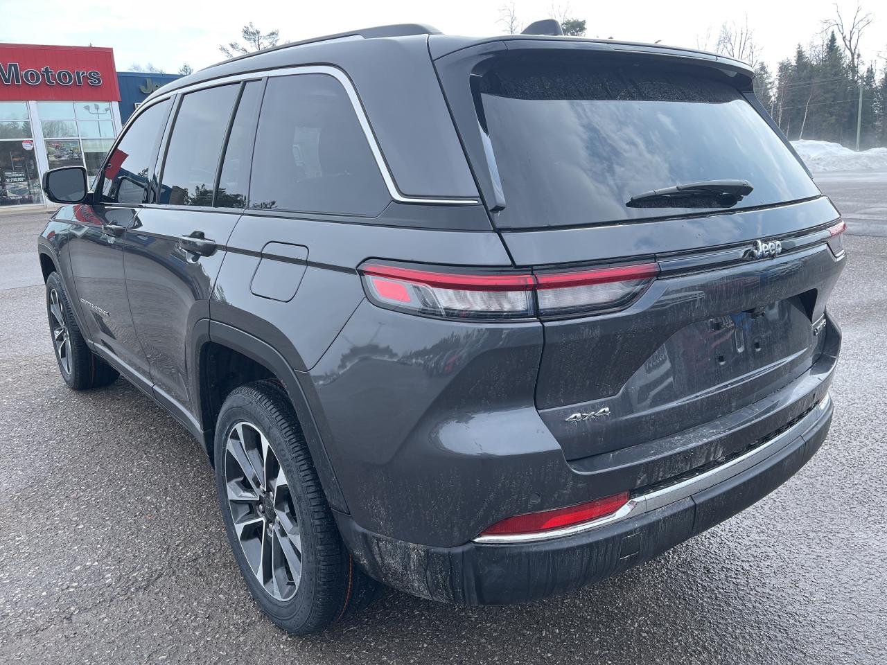 2022 Jeep Grand Cherokee Limited - Pano Sunroof - Nav Photo