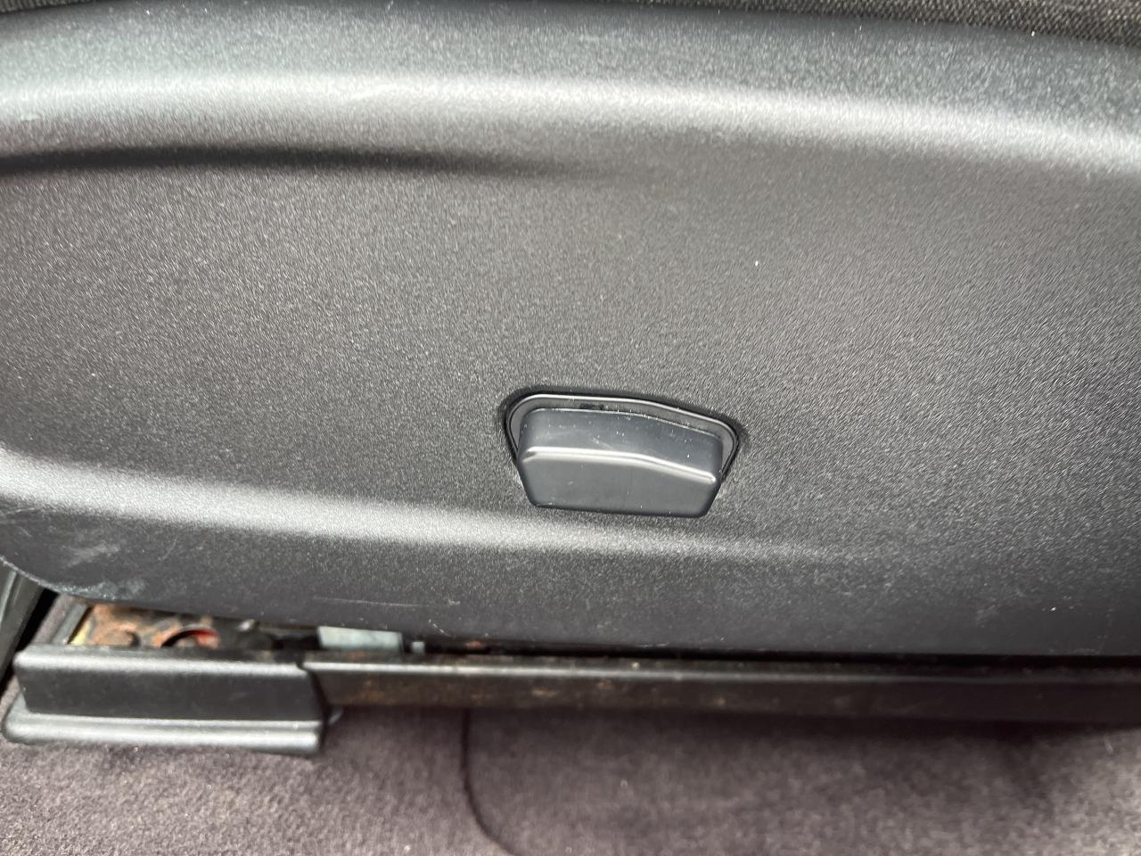 2018 Dodge Charger SXT - Bluetooth - Remote Start Photo