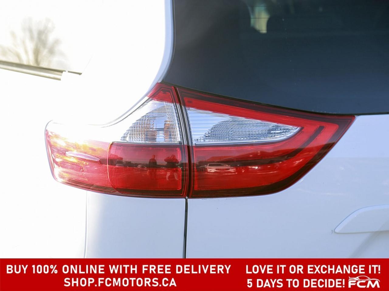 2015 Toyota Sienna LE ~AUTOMATIC, FULLY CERTIFIED WITH WARRANTY!!!!~ Photo