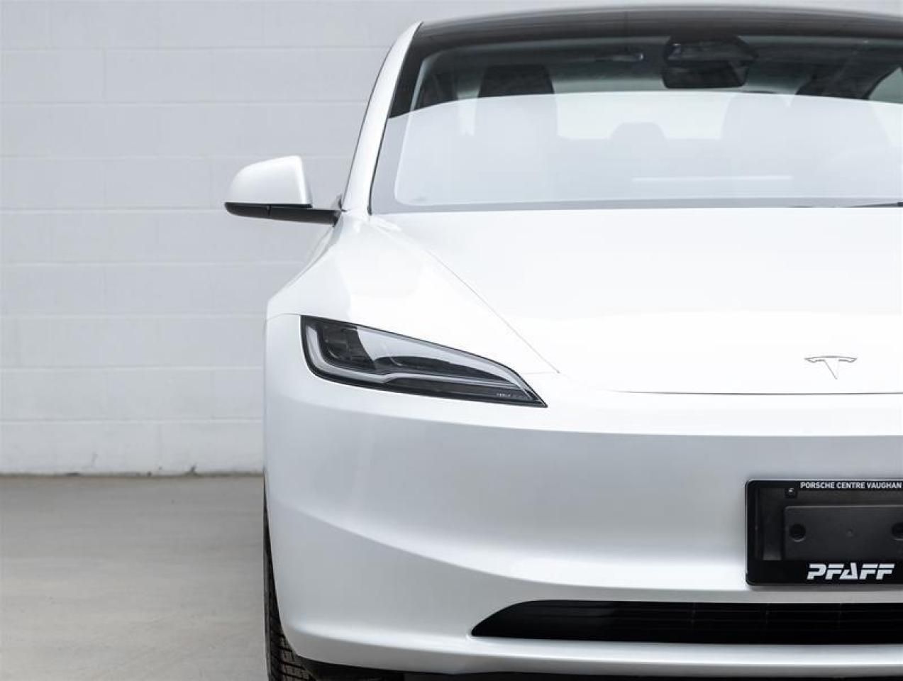 2025 Tesla Model 3  Photo2