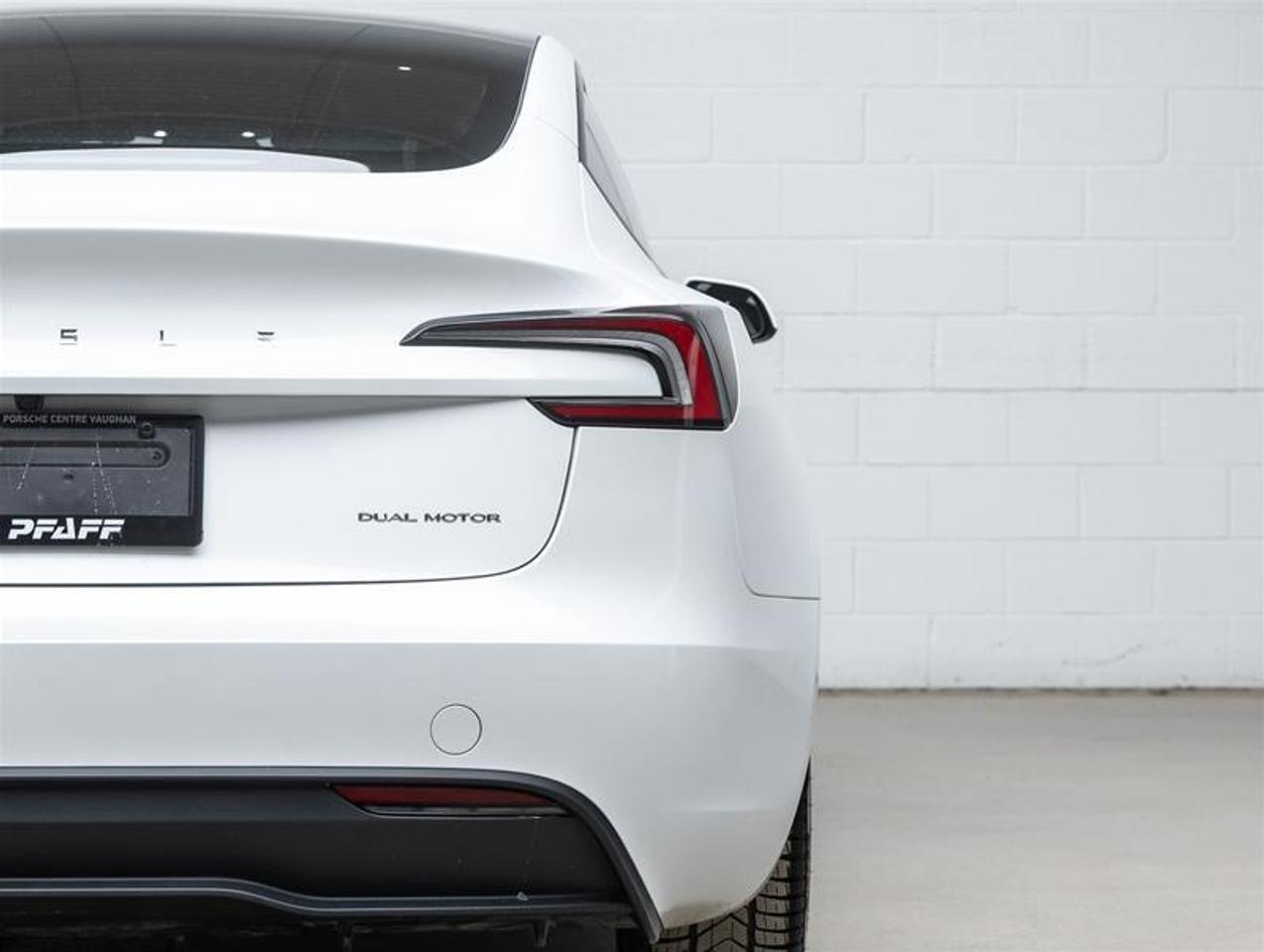 2025 Tesla Model 3  Photo